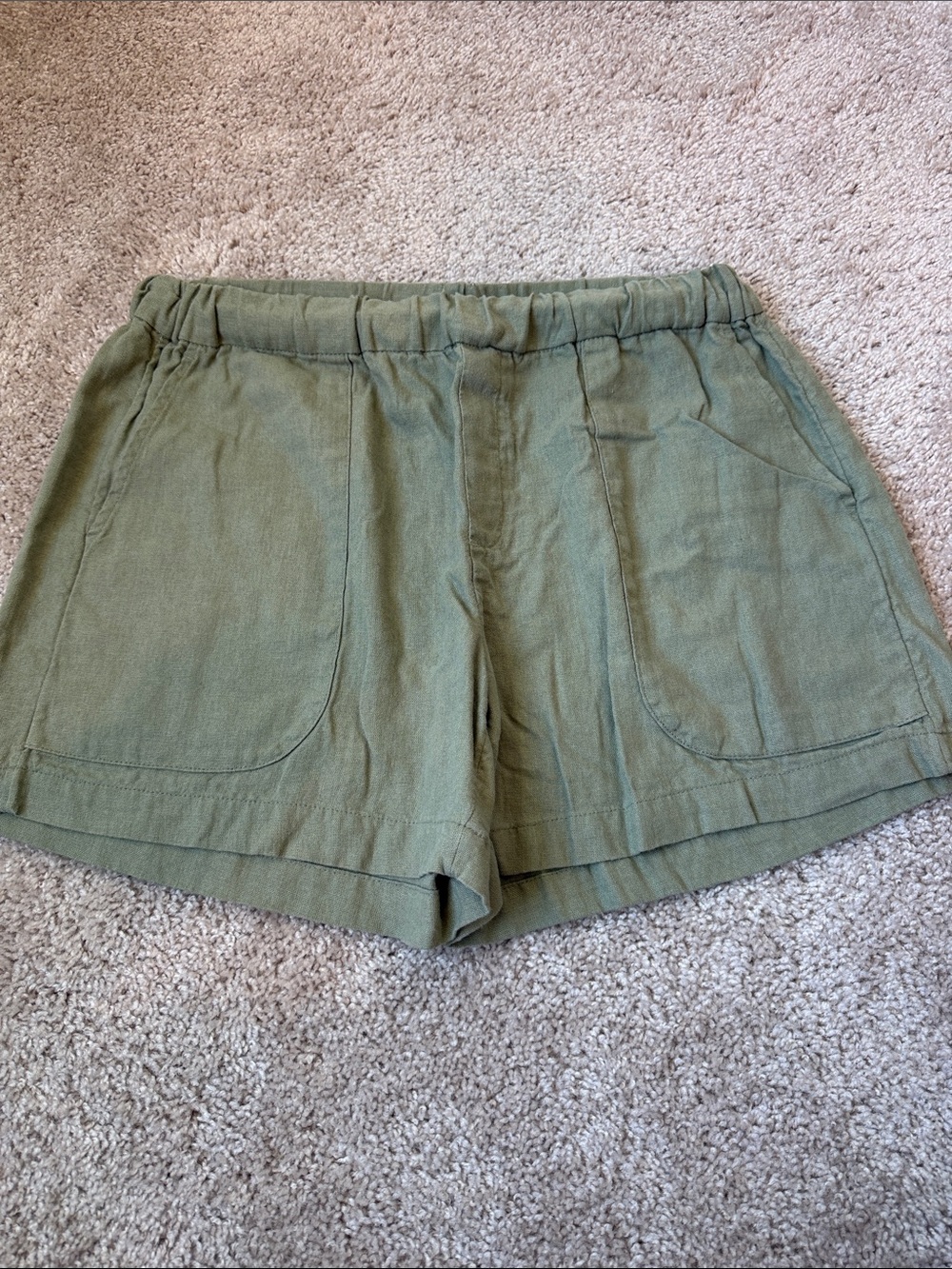 Banana Republic Olive Women’s Linen-Blend Shorts, size XS